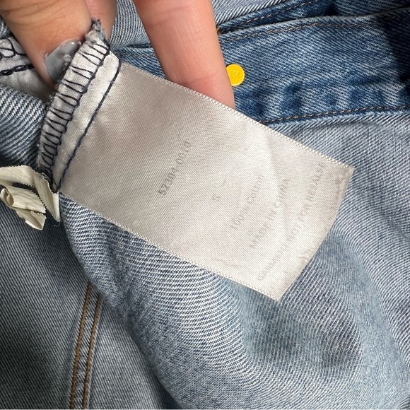 LEVIS X Peanuts Snoopy Light Wash Denim Trucker Jacket SAMPLE PIECE - Picture 5 of 8